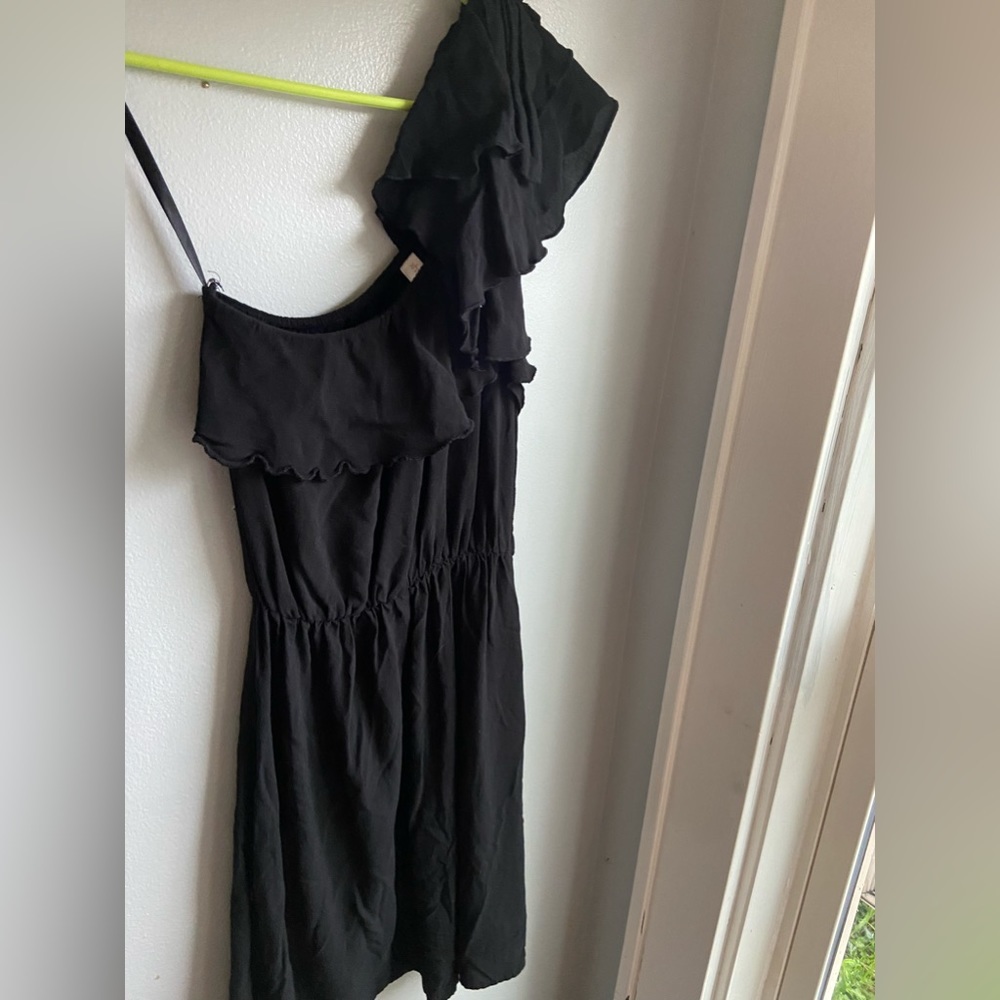 XS black dress